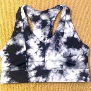 Fabletics Midi Sports Bra